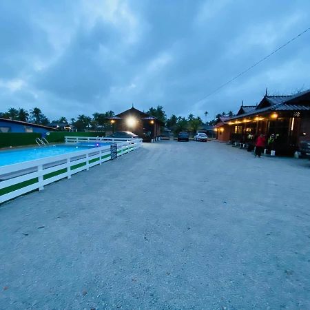 Tts Staycation Chalet 佩纳利克村 外观 照片