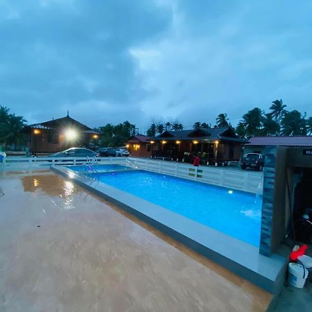 Tts Staycation Chalet 佩纳利克村 外观 照片