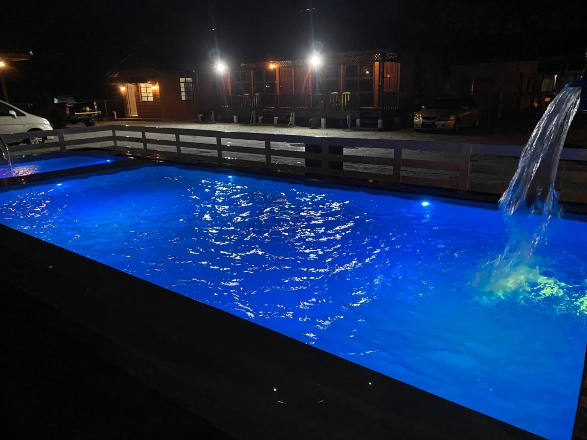 Tts Staycation Chalet 佩纳利克村 外观 照片